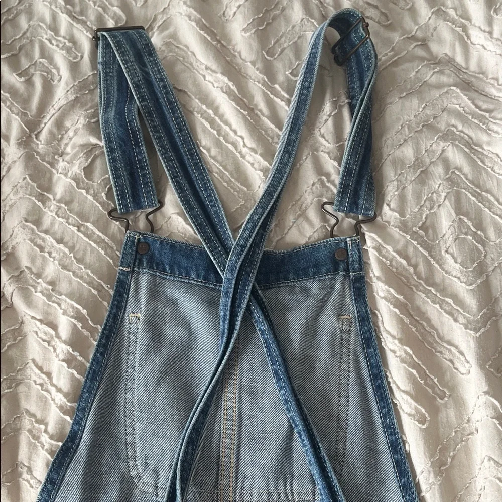 3 items for $20  😊  Abercrombie & Fitch Blue Denim Women's Overall - Picture 9 of 10